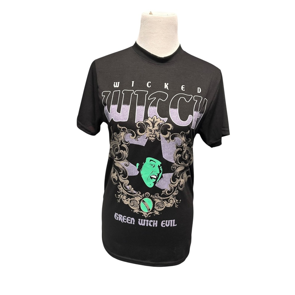 Wizard of Oz Wicked Witch Green With Evil Graphic T-Shirt Adult Small Black